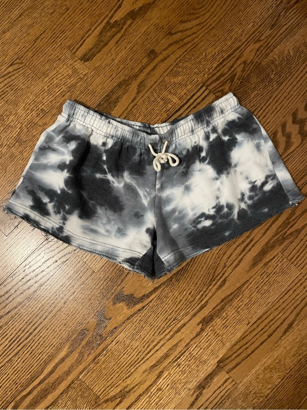 Marissa Rose Women's Tie-Dye Lounge Shorts - Gray & White